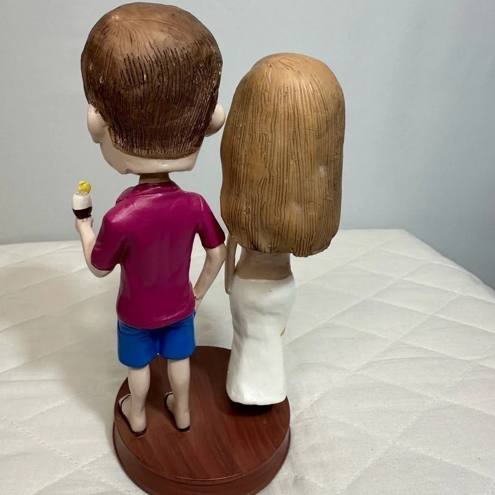 Happy Couple Bobbleheads Beach Vacation Cheers Siesta Theme Width 4” Height 7.5”